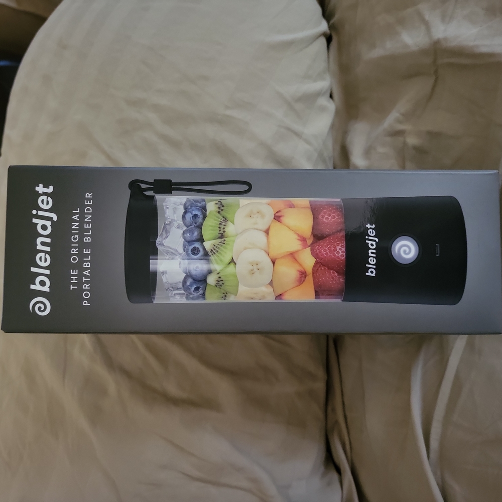 NEW IN BOX BlendJet 2